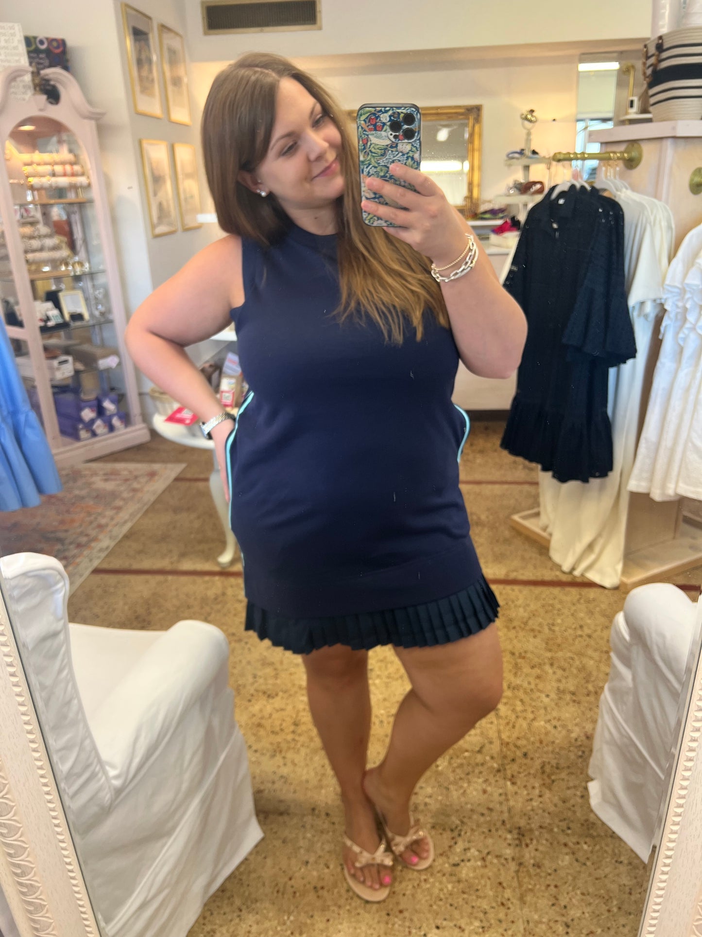 Solid Sleeveless Dress With Pockets