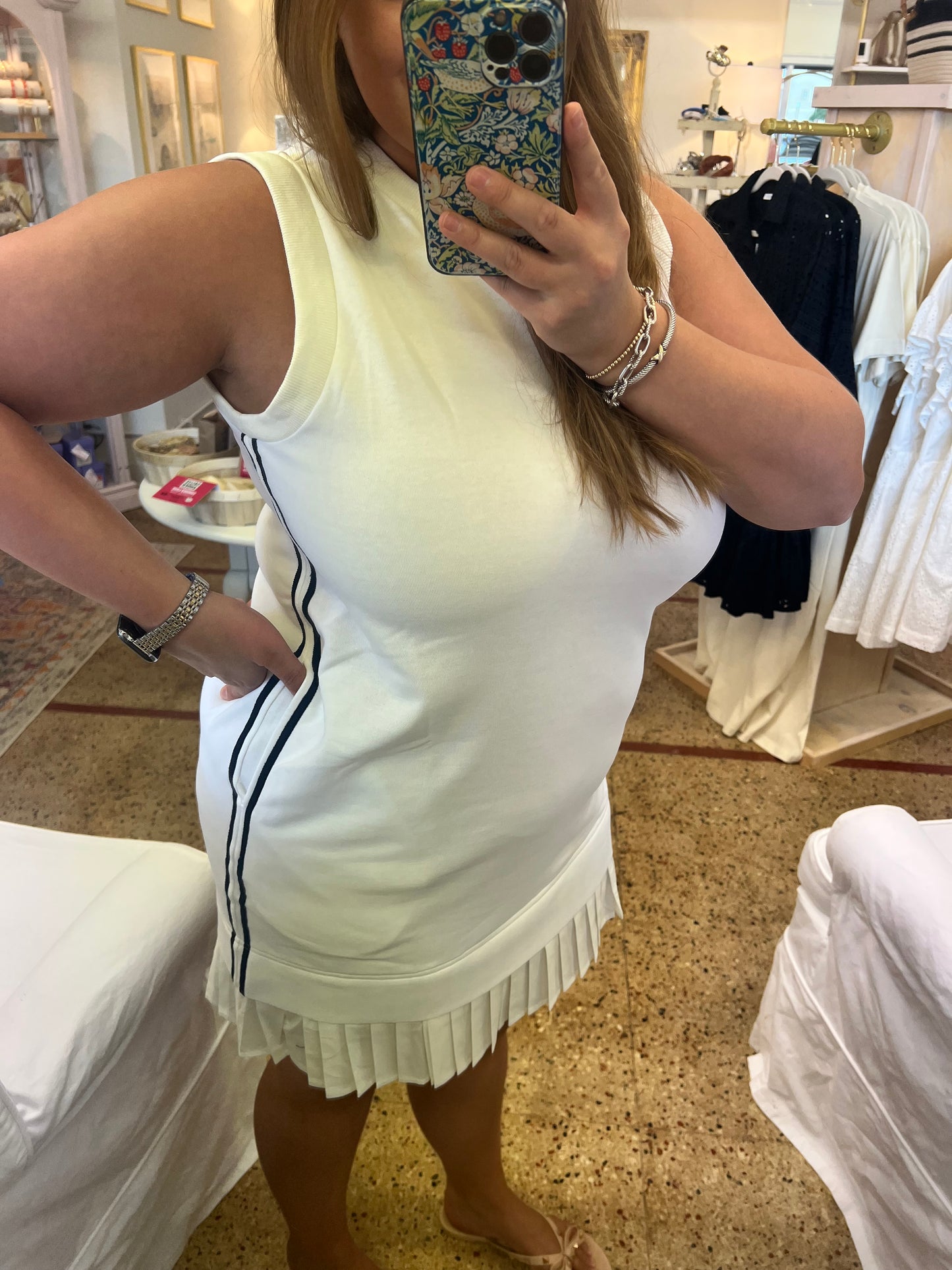 Solid Sleeveless Dress With Pockets
