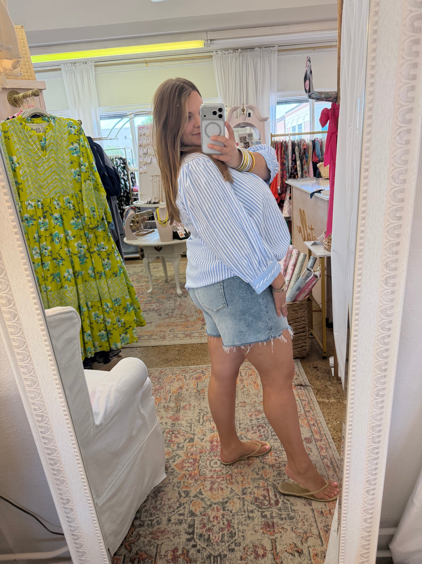 Distressed hem denim shorts
